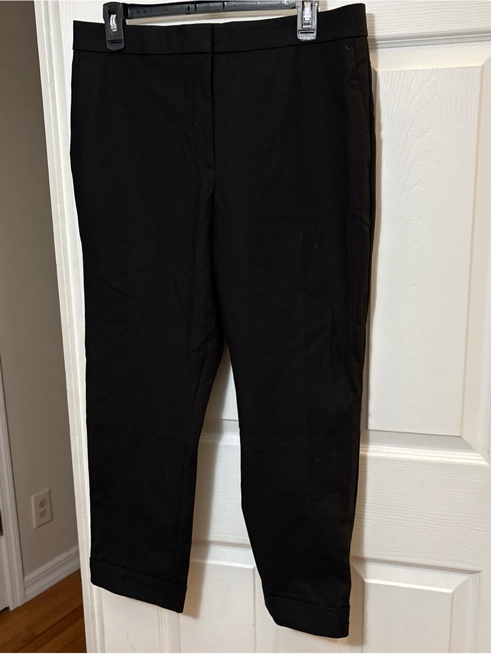 Ann Taylor Black Ankle Crop Pants